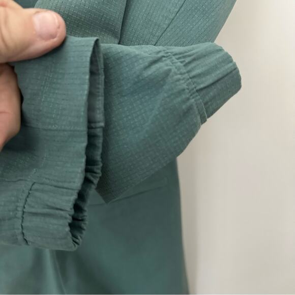 Lululemon Ventlight Zippered Jumpsuit Tidewater Teal Size 4 EUC - Picture 12 of 12